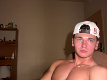 Elijahkinky24 live cam - Watch Elijahkinky24 live — Wisconsin muscles tall new cam girl. Body tour.